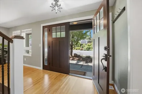 6220 145th Street NE Redmond WA 98052