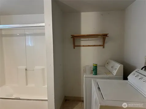 15833 15th Avenue NE Shoreline WA 98155
