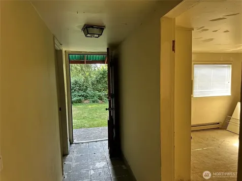 15833 15th Avenue NE Shoreline WA 98155