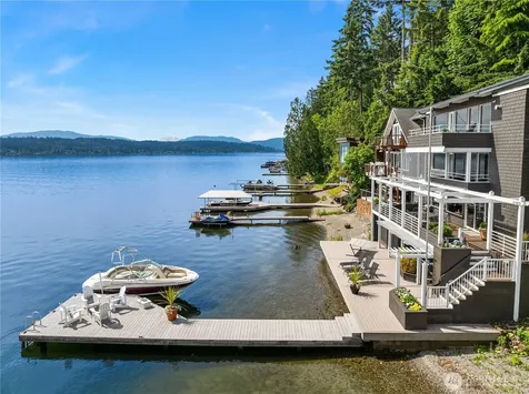 2240 W Lake Sammamish Pkwy NE Redmond WA 98052