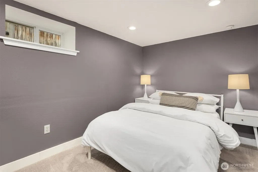 325 23rd Avenue E Seattle WA 98112