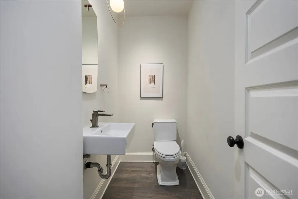 1618 37th Avenue Seattle WA 98122
