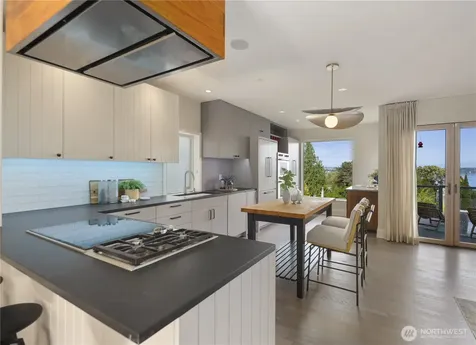 1618 37th Avenue Seattle WA 98122