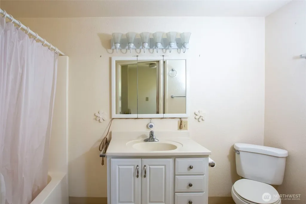 820 Guard Street Friday Harbor WA 98250