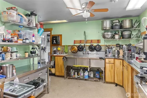 28 Highway 20 Highway Winthrop WA 98862
