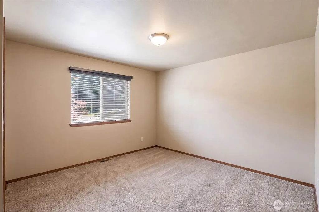 2217 Sirkka Avenue Centralia WA 98531