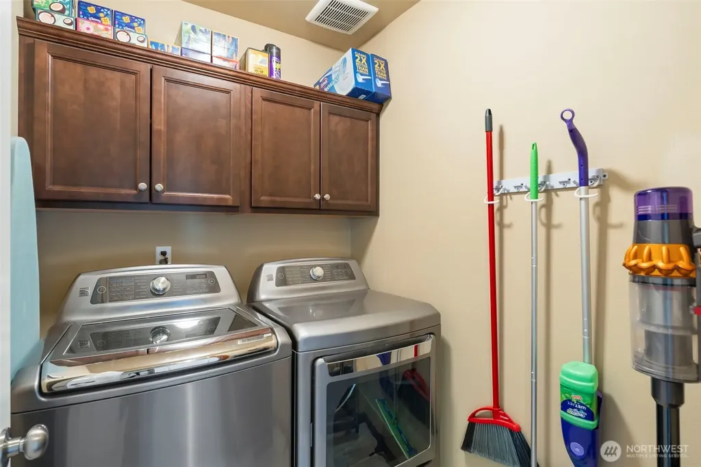 2217 Sirkka Avenue Centralia WA 98531