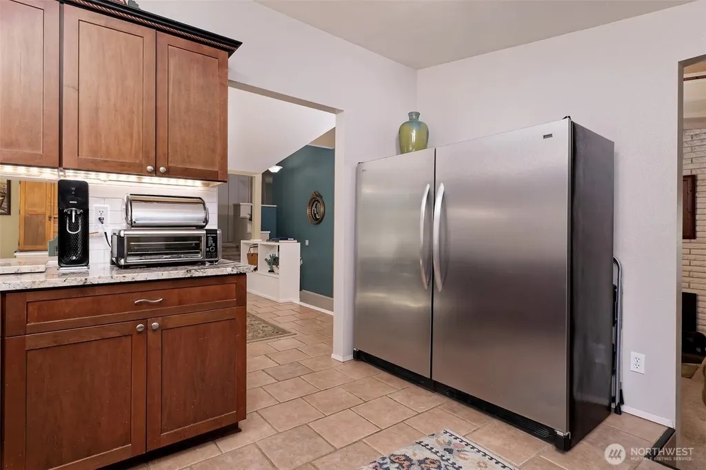 18701 10th Avenue NE Poulsbo WA 98370