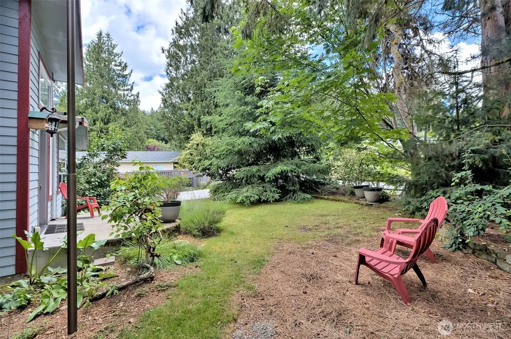 18701 10th Avenue NE Poulsbo WA 98370