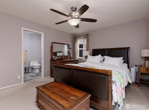 18701 10th Avenue NE Poulsbo WA 98370