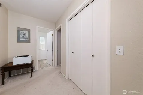 18701 10th Avenue NE Poulsbo WA 98370