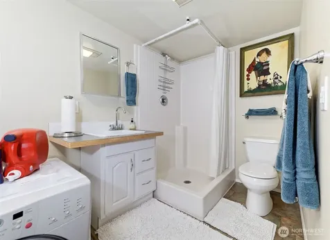 18701 10th Avenue NE Poulsbo WA 98370