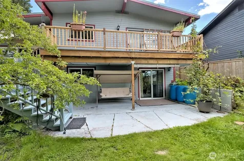 18701 10th Avenue NE Poulsbo WA 98370