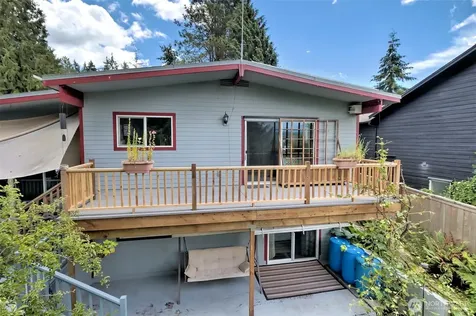 18701 10th Avenue NE Poulsbo WA 98370