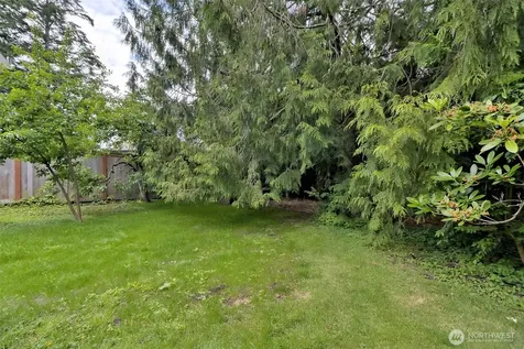 18701 10th Avenue NE Poulsbo WA 98370