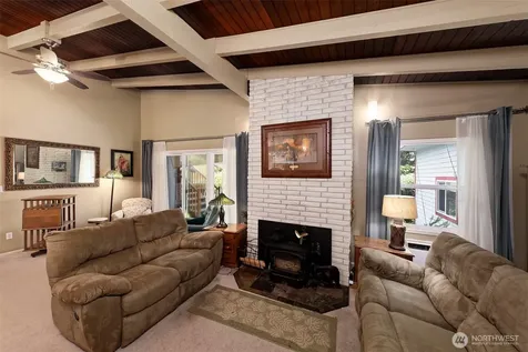 18701 10th Avenue NE Poulsbo WA 98370