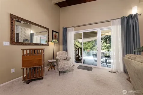 18701 10th Avenue NE Poulsbo WA 98370