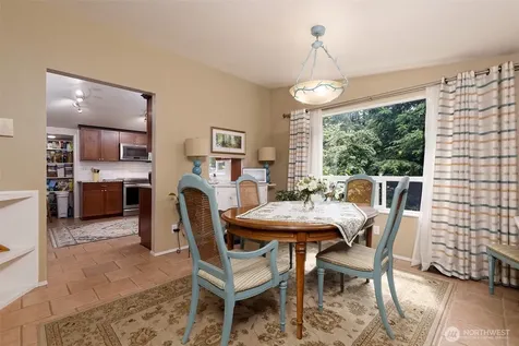 18701 10th Avenue NE Poulsbo WA 98370