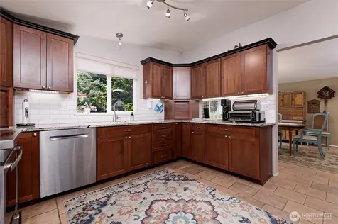 18701 10th Avenue NE Poulsbo WA 98370