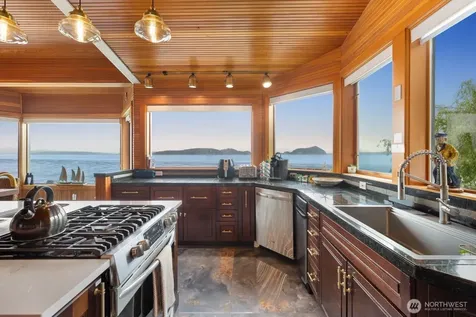 3364 Bultman Lane Oak Harbor WA 98277