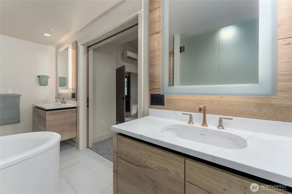 1 Yacinde Court Manson WA 98831