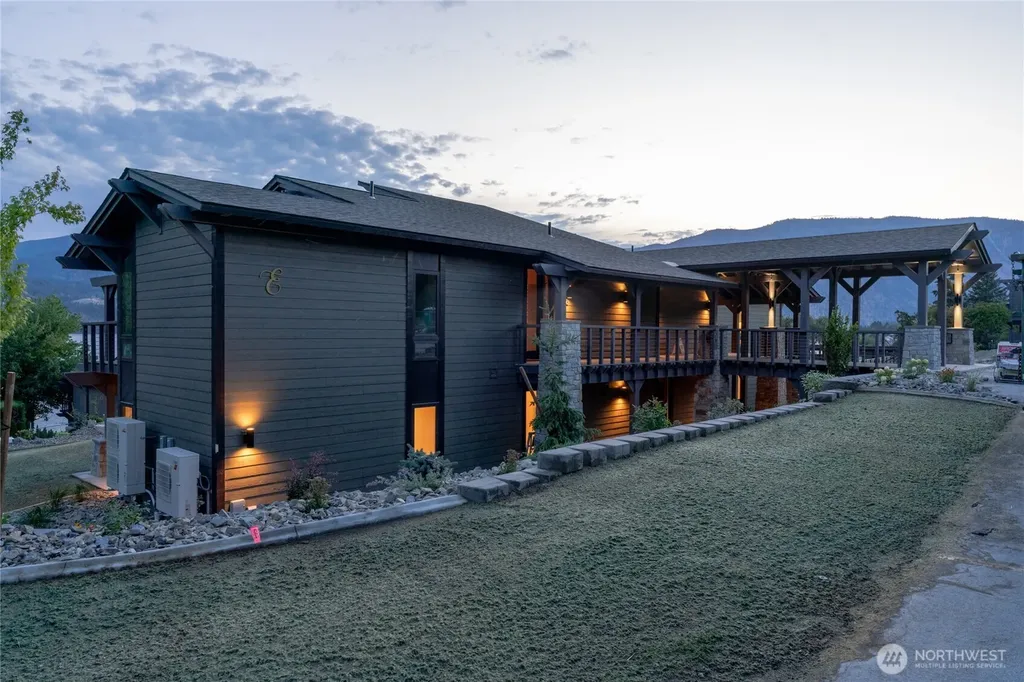 1 Yacinde Court Manson WA 98831