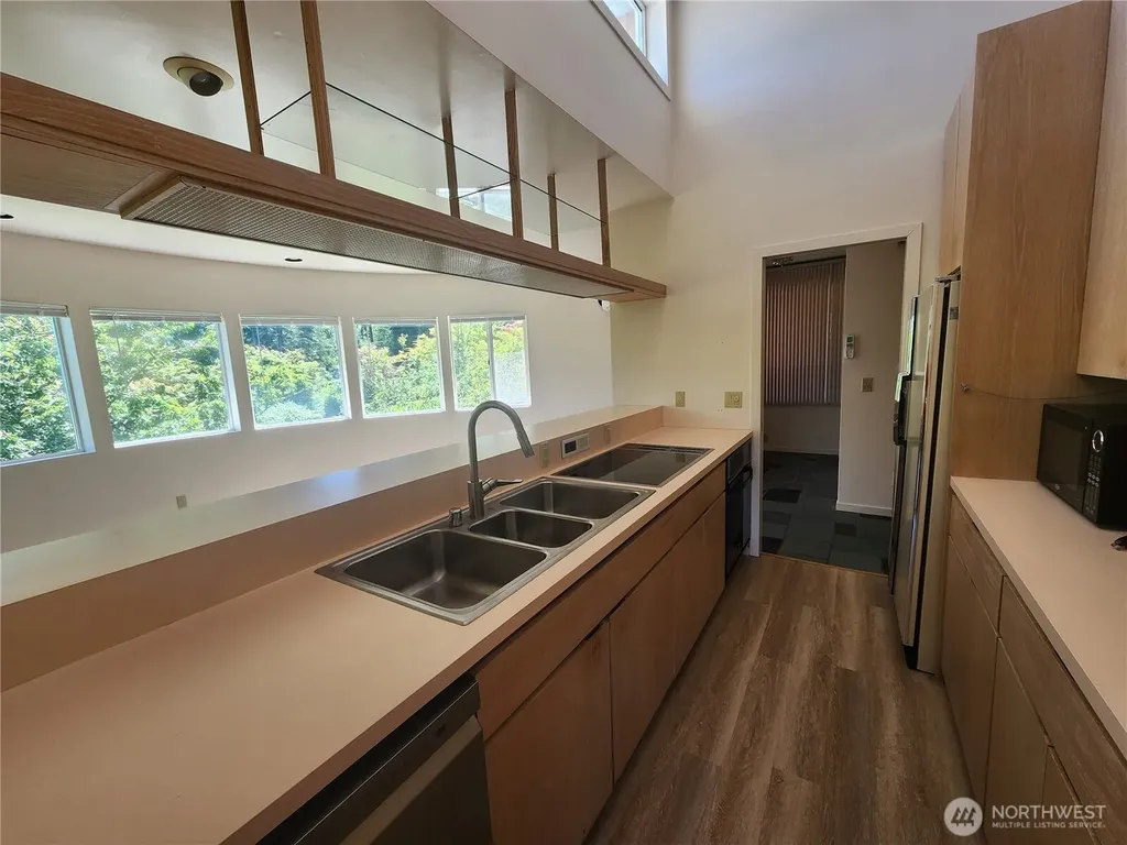 10336 NE Knight Road Bainbridge Island WA 98110