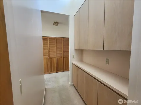 10336 NE Knight Road Bainbridge Island WA 98110