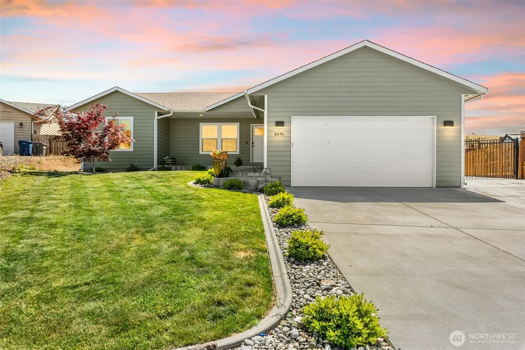 2691 Semolina Loop East Wenatchee WA 98802