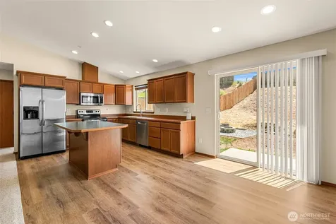 2691 Semolina Loop East Wenatchee WA 98802