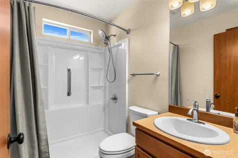 2691 Semolina Loop East Wenatchee WA 98802