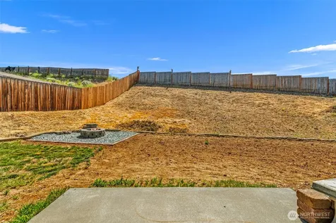 2691 Semolina Loop East Wenatchee WA 98802