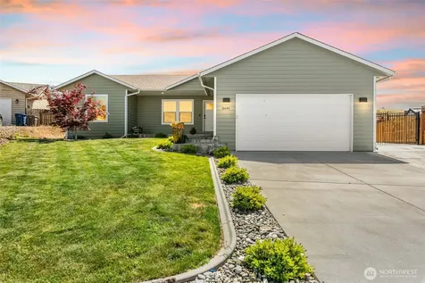 2691 Semolina Loop East Wenatchee WA 98802