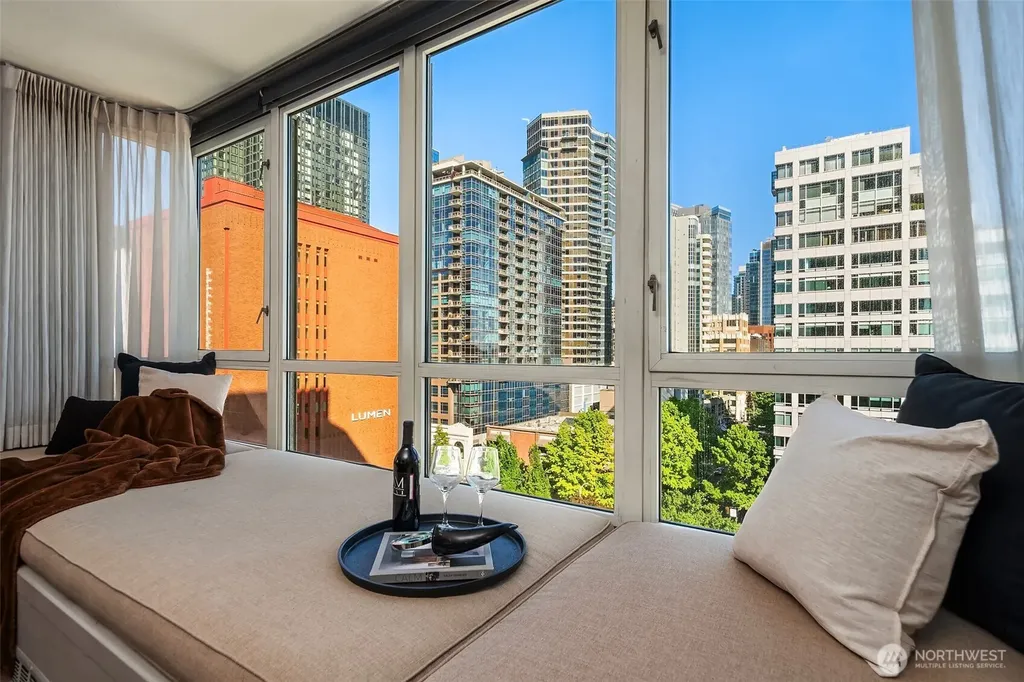 2125 1st Avenue Seattle WA 98121