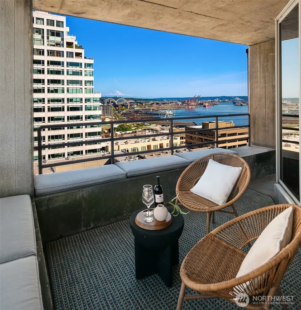 2125 1st Avenue Seattle WA 98121