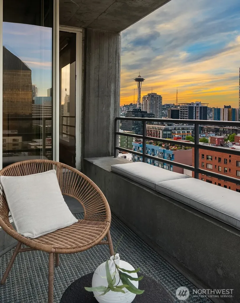 2125 1st Avenue Seattle WA 98121