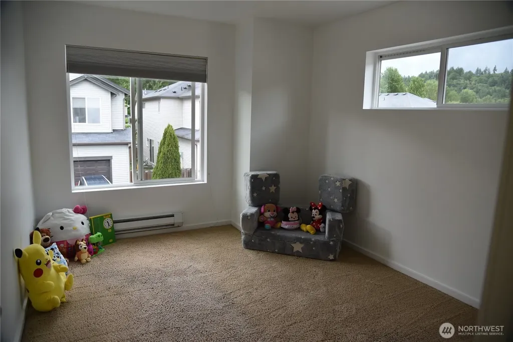 1327 42nd St NE Auburn WA 98002