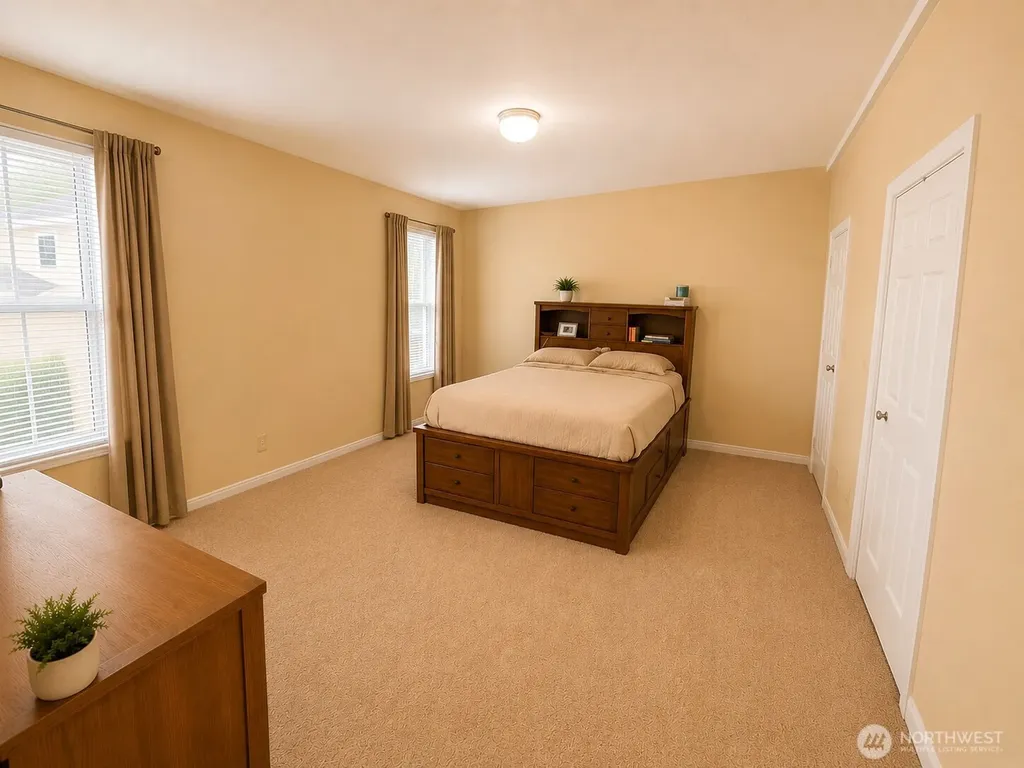 1611 E North Bay Road Allyn WA 98524