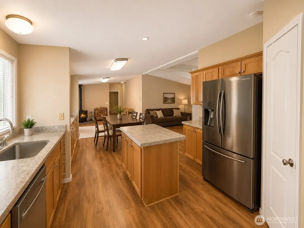 1611 E North Bay Road Allyn WA 98524