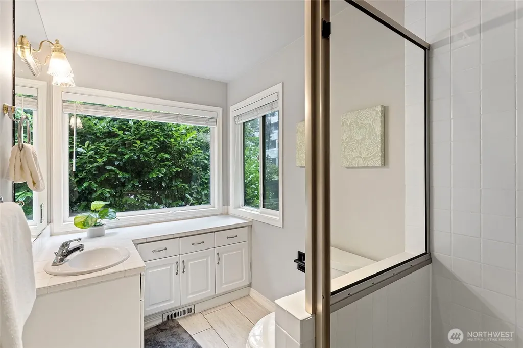7323 Old Redmond Road Redmond WA 98052