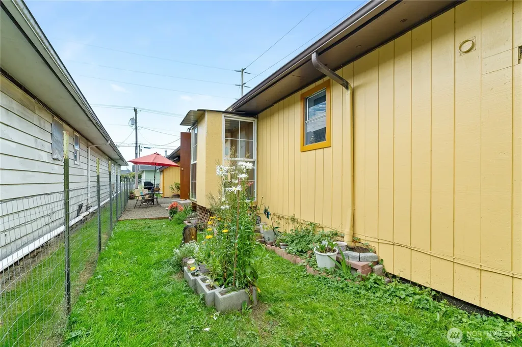 2523 Simpson Avenue Aberdeen WA 98520