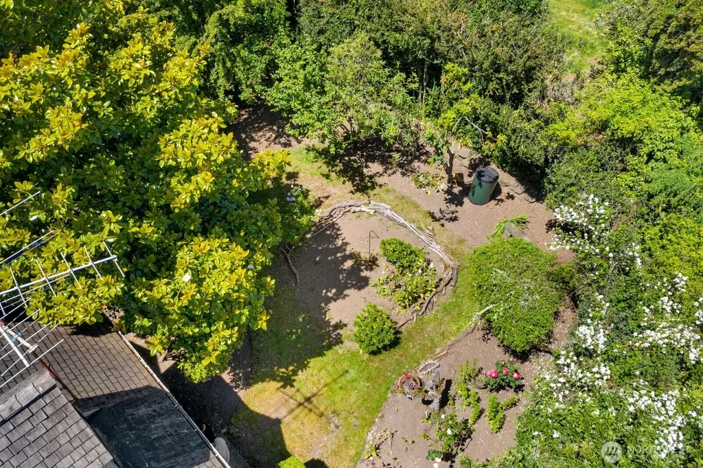 2612 W Galer Street Seattle WA 98199