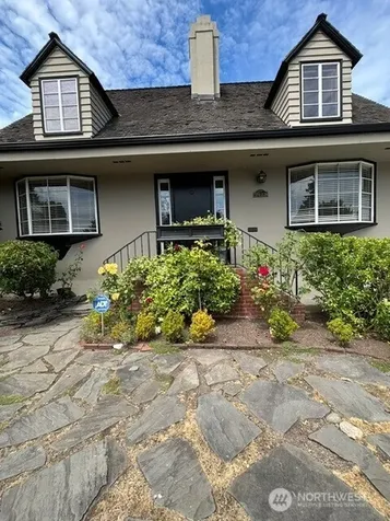 2612 W Galer Street Seattle WA 98199