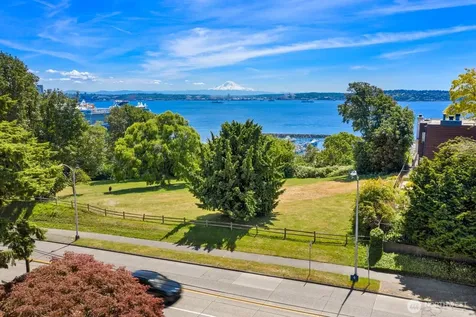 2612 W Galer Street Seattle WA 98199