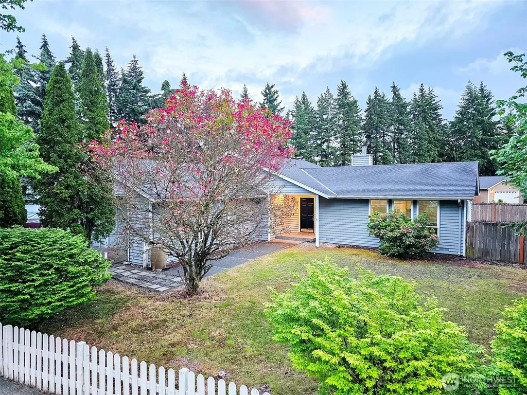 9802 117th Place NE Kirkland WA 98033