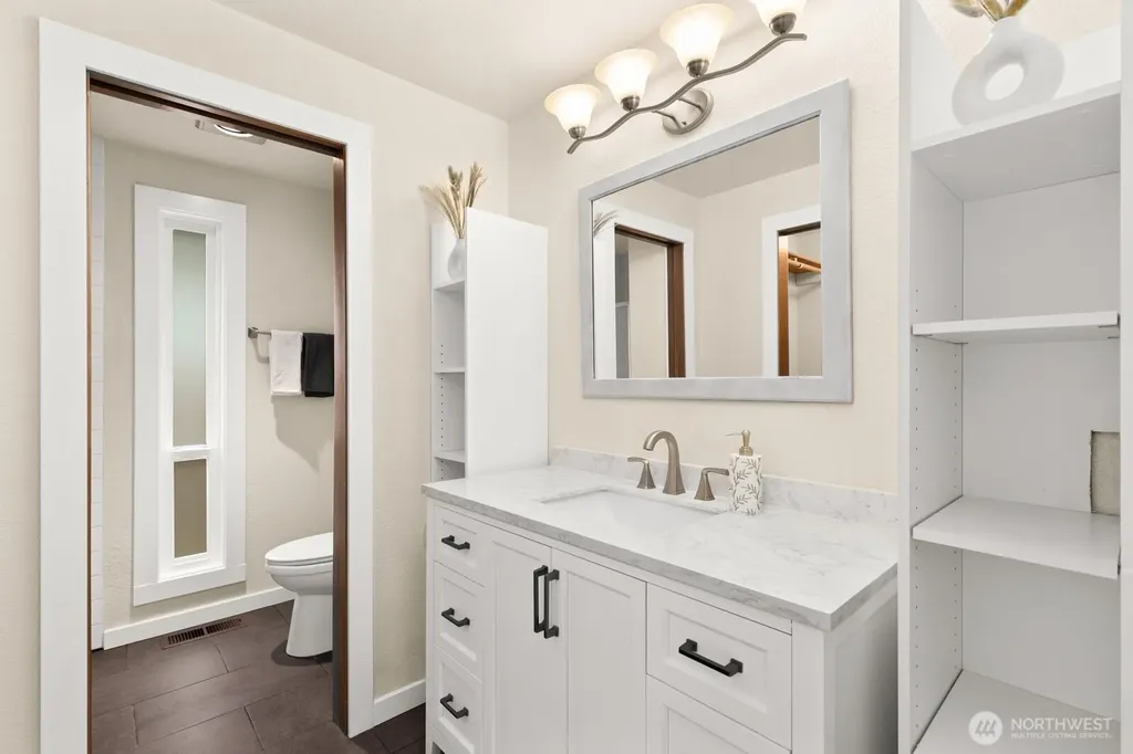 9802 117th Place NE Kirkland WA 98033