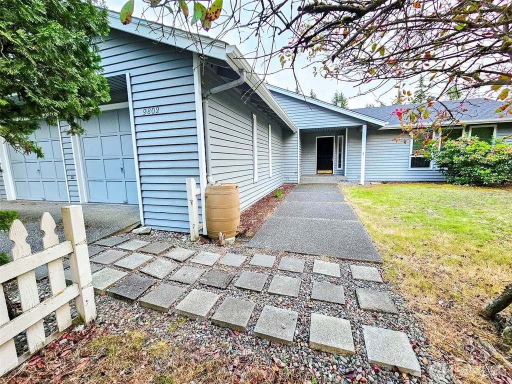 9802 117th Place NE Kirkland WA 98033