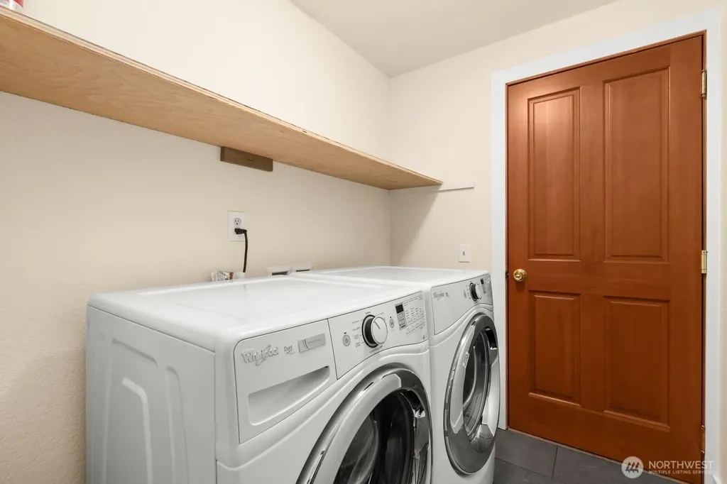 9802 117th Place NE Kirkland WA 98033