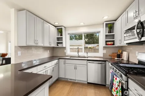 9802 117th Place NE Kirkland WA 98033
