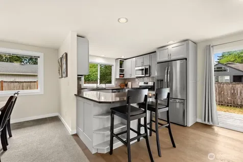 9802 117th Place NE Kirkland WA 98033